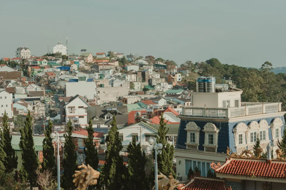 Khu hiên và sân nghỉ